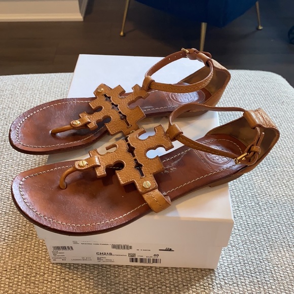 tory burch phoebe leather sandals size 8
see description and photos - Picture 10 of 10